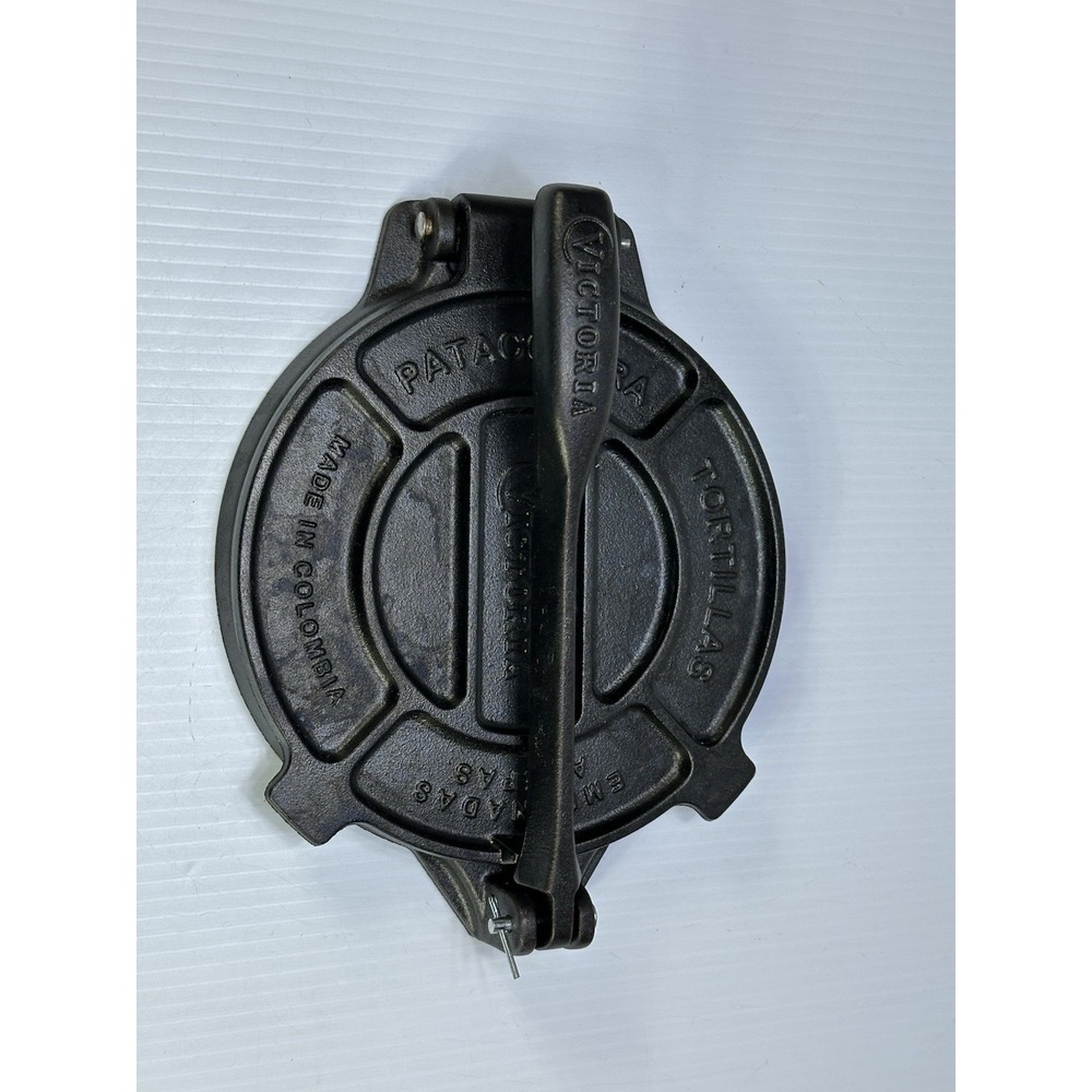 Original Victoria 8 inch Cast Iron Tortilla Press Pataconera Empanadas Used